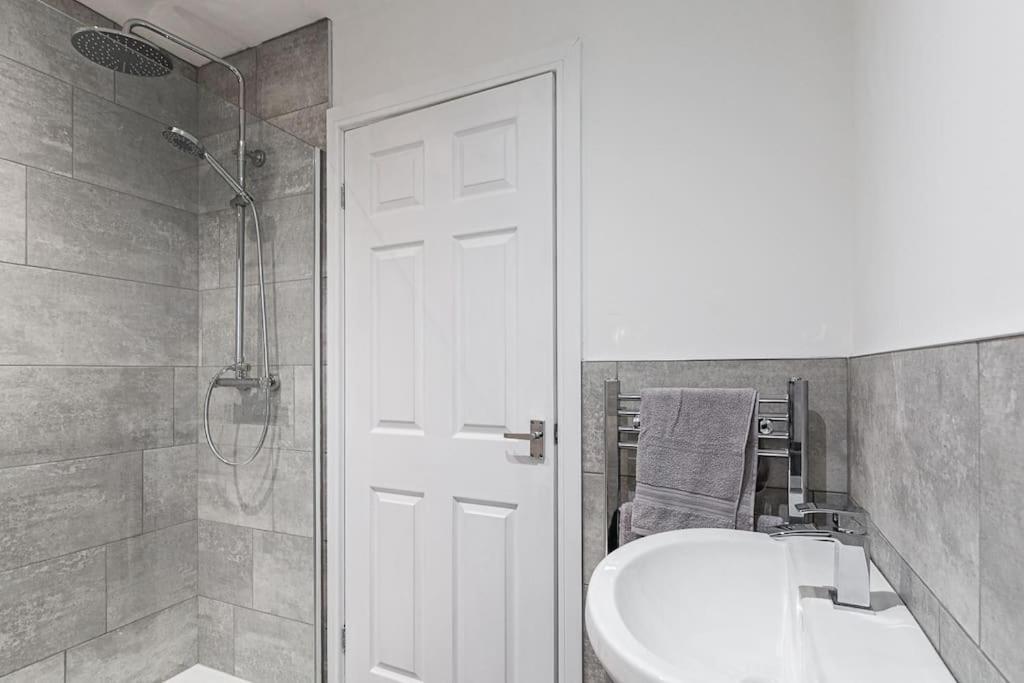 Park & Relax In 1Bd Central Liverpool Home מראה חיצוני תמונה
